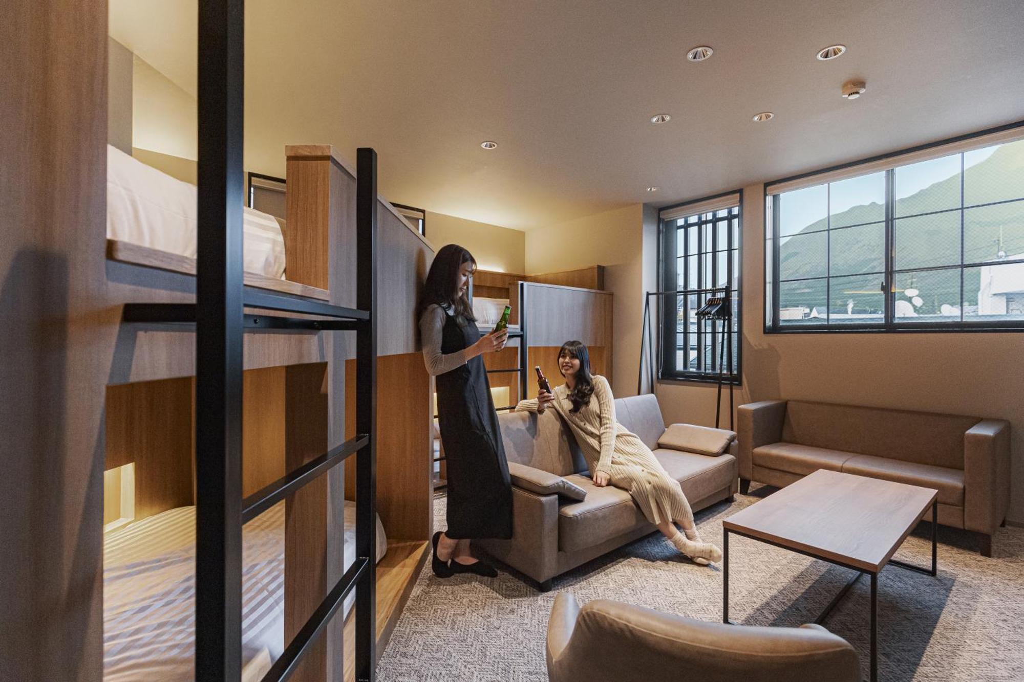 Gems Yufuin Hotel And Spa Cafe Bar Rum bild