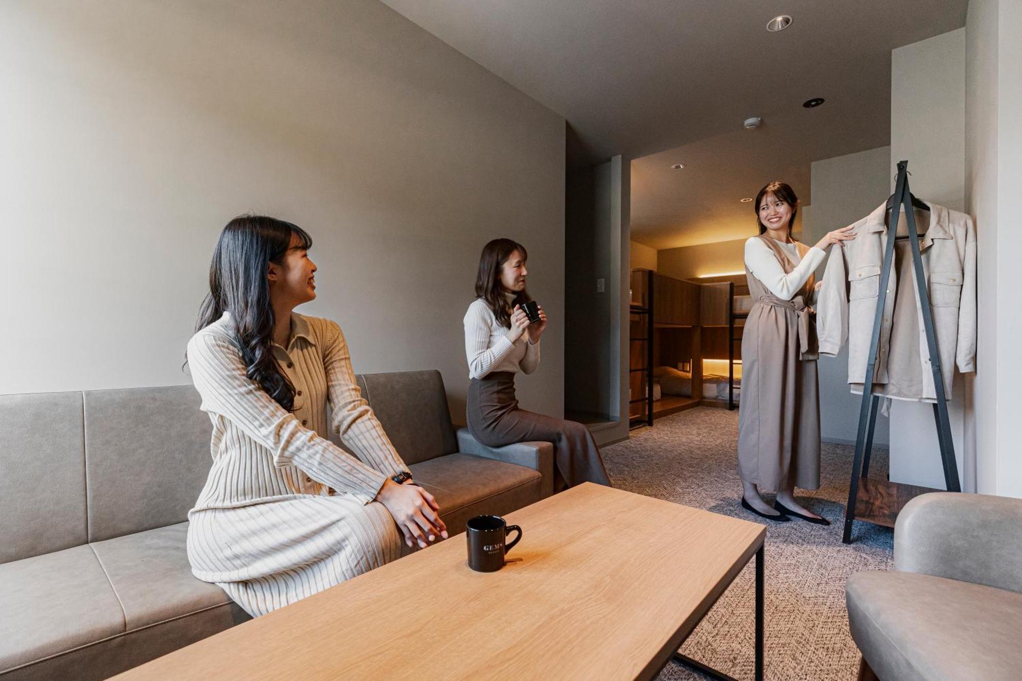 Gems Yufuin Hotel And Spa Cafe Bar Rum bild